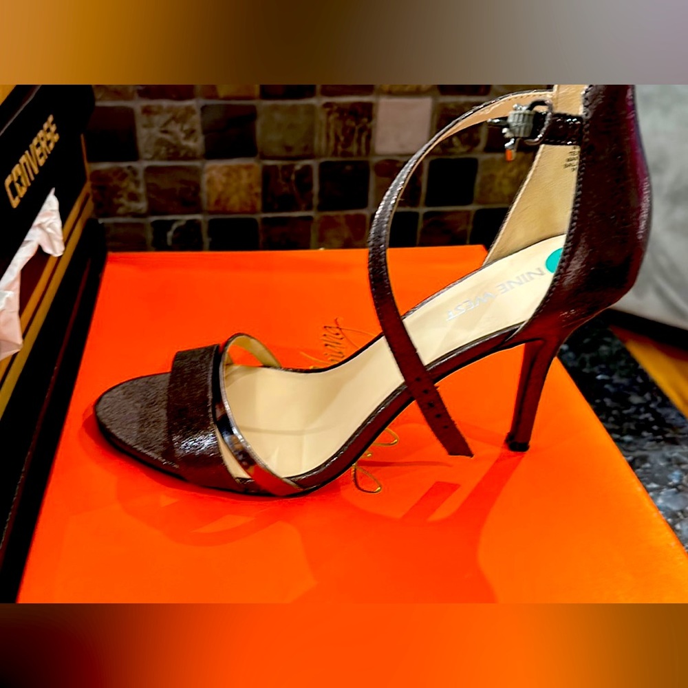 Nine West size 8